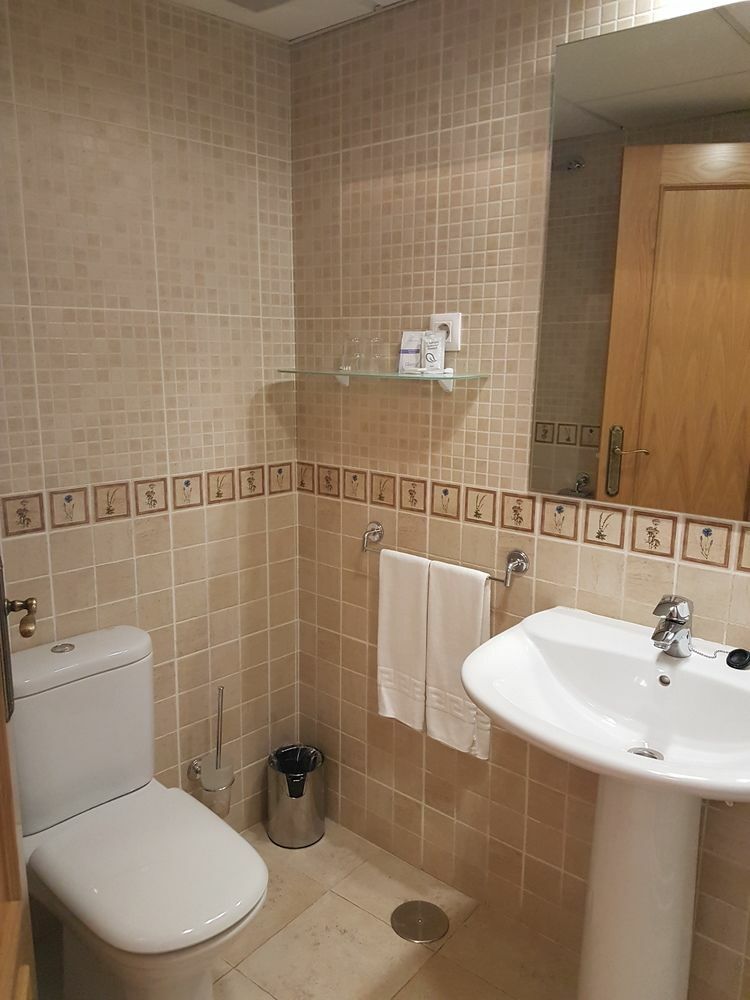 Hostal El Rastro Ávila Exteriér fotografie