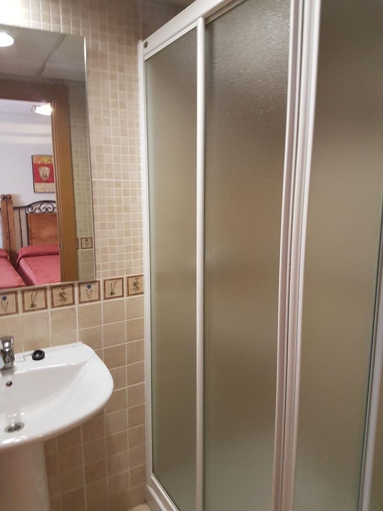 Hostal El Rastro Ávila Exteriér fotografie